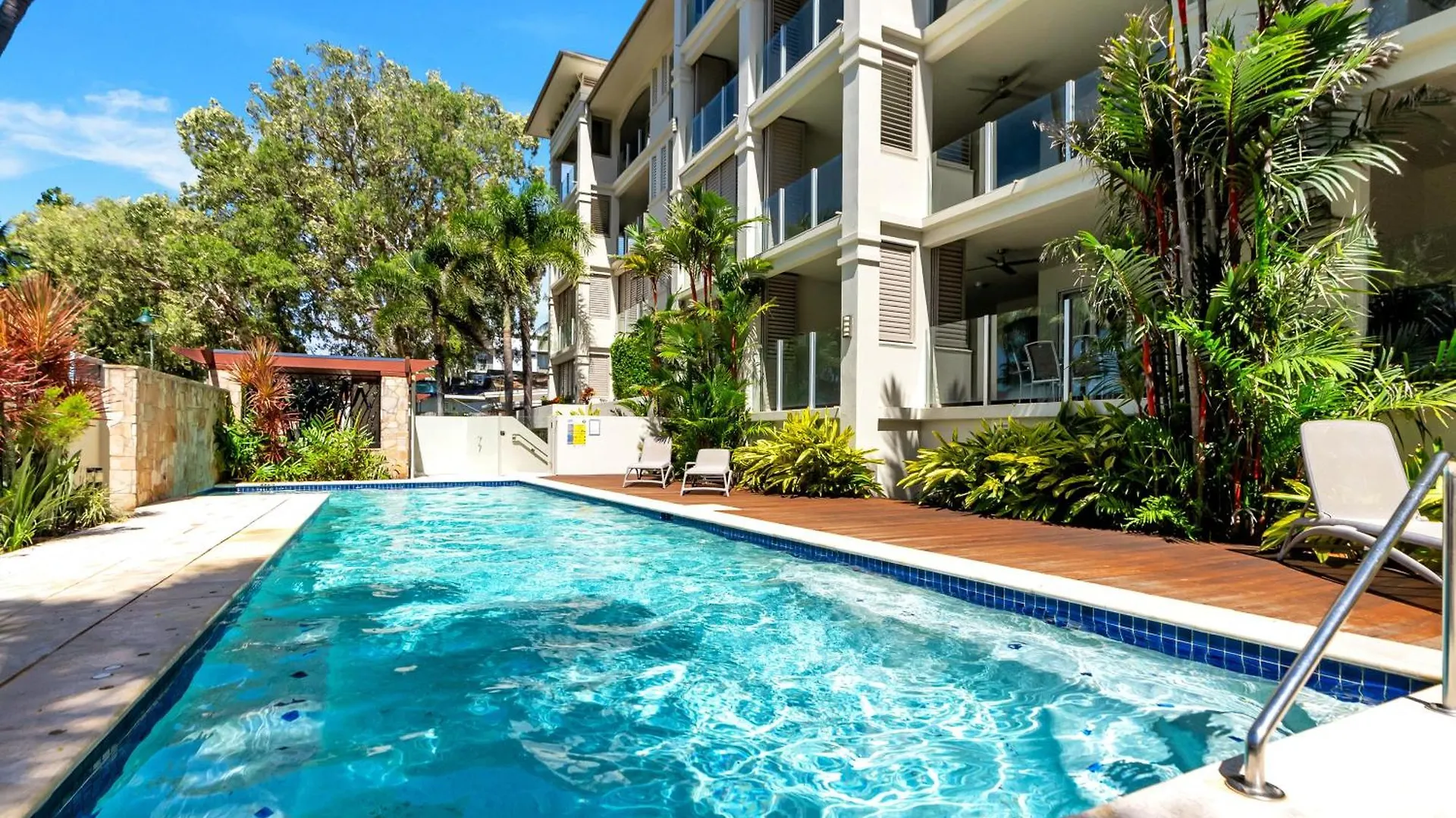 The Esplanade Escape - Your Ideal Beachfront Break location